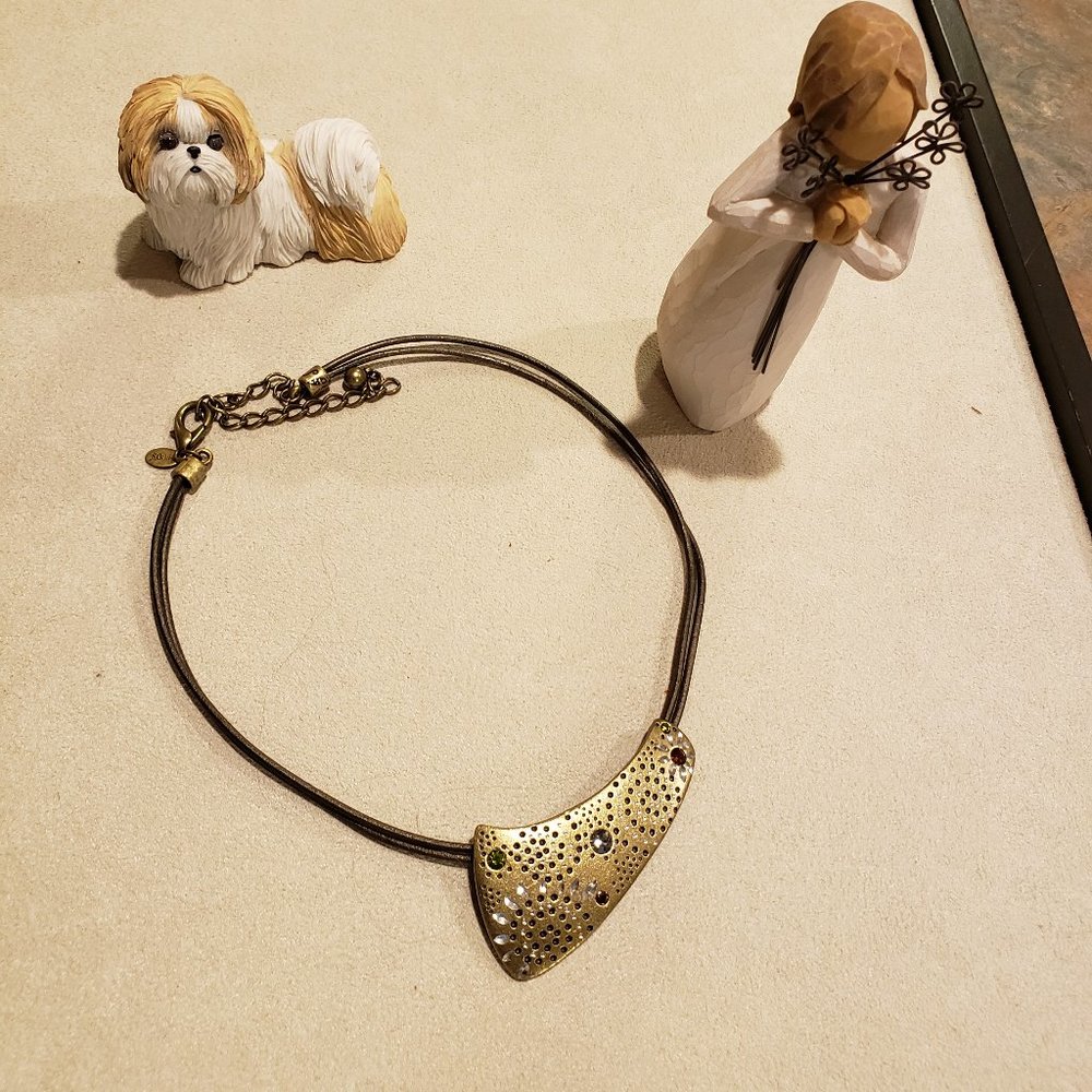 Chico's necklace beautifully detailed centerpiece